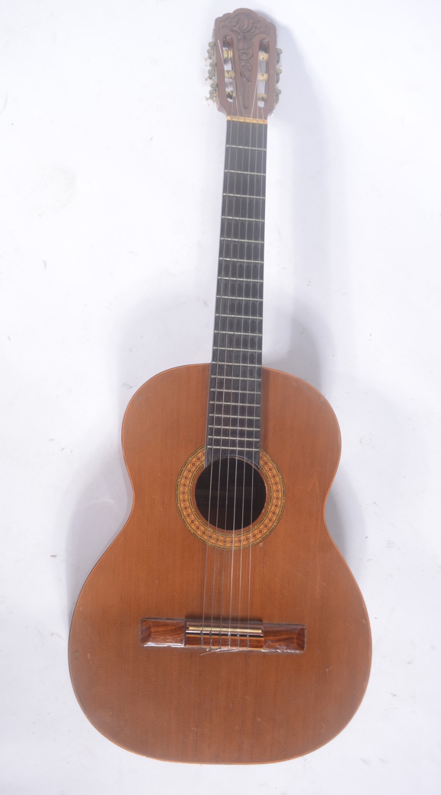 Violão da marca Di Giorgio, no estojo. - foto 3 de 9