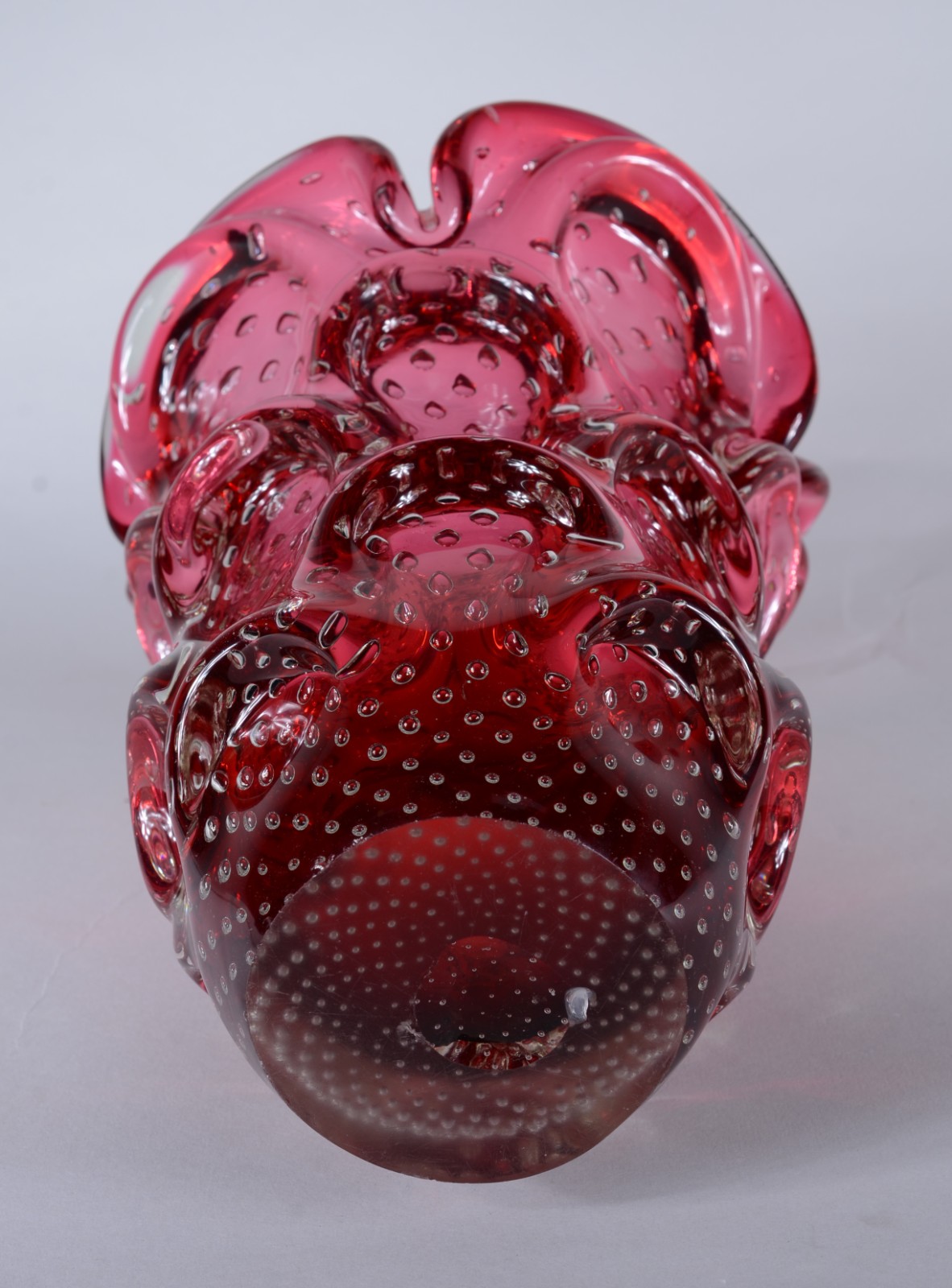 Vaso de Murano italiano na cor rubi. Anos 1960. - foto 7 de 7
