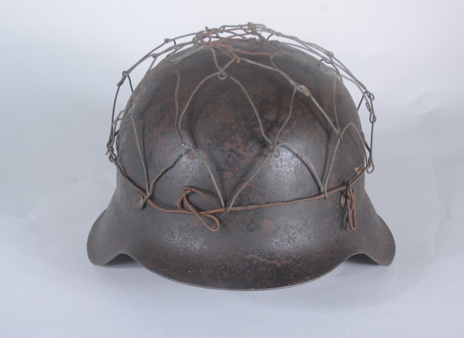 Capacete alemão da 2ª Guerra Mundial - Luftwaffe - Original. - foto 2 de 9