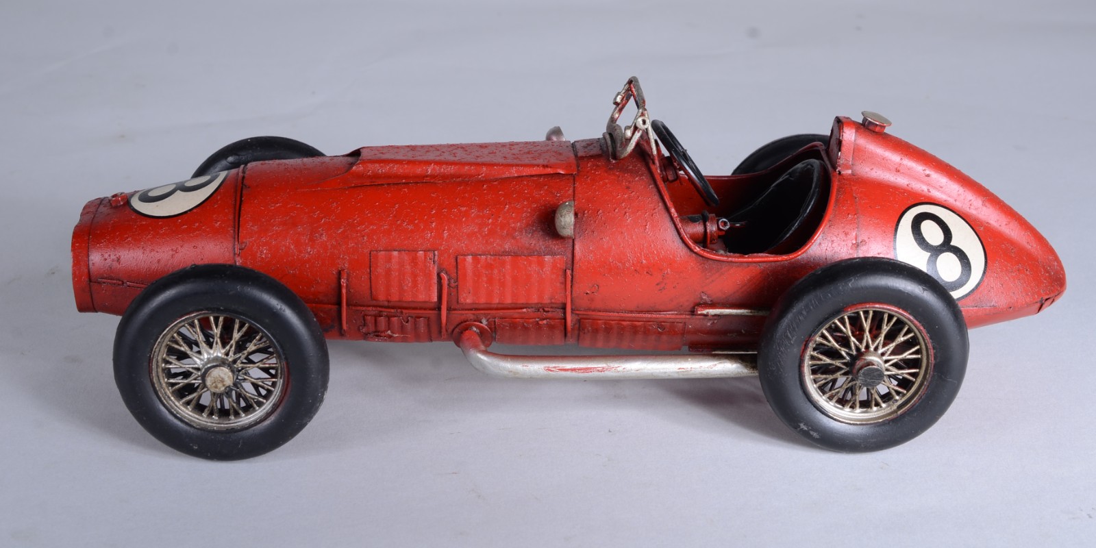 Duas miniaturas de brinquedos, sendo: carro de bombeiro e carro de... - foto 8 de 9