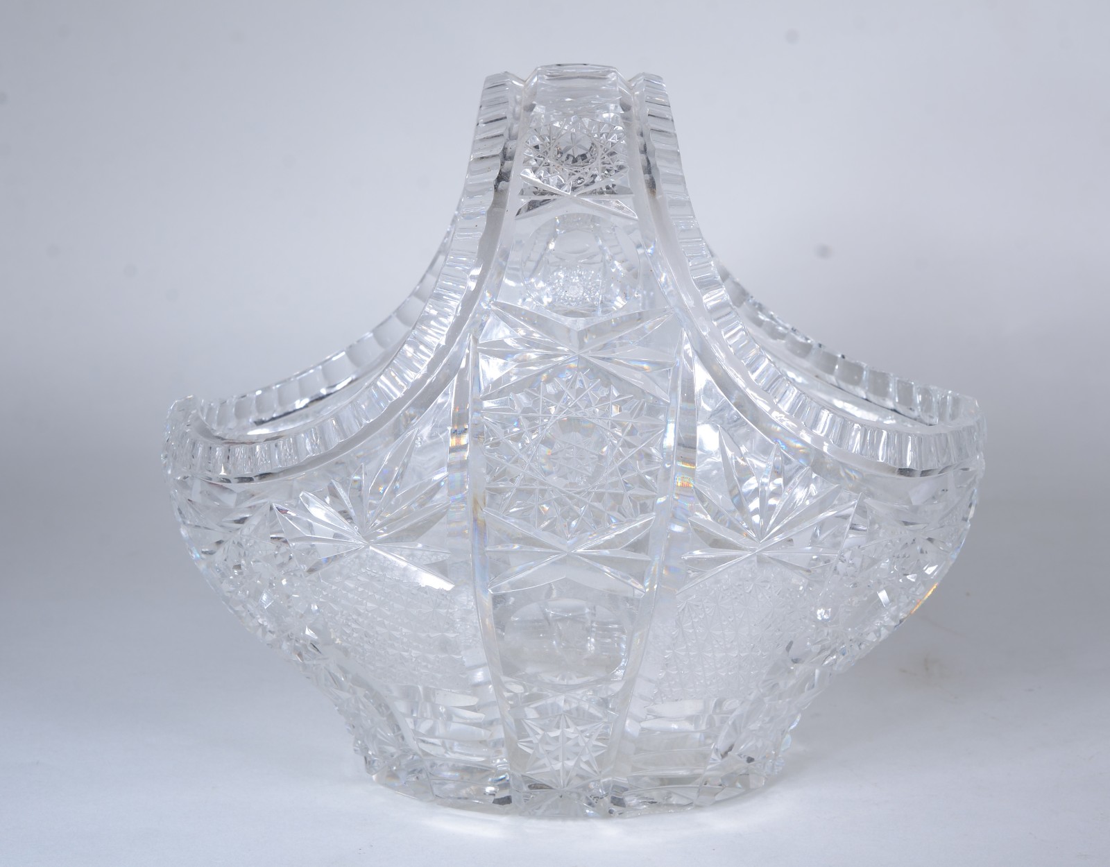 Cesta de cristal tcheco lapidado. - foto 2 de 7