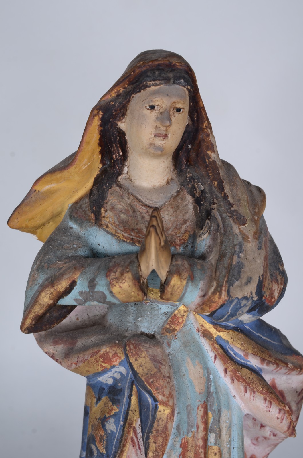 Nossa Senhora - imagem de madeira policromada e dourada (desgastes) - foto 3 de 10