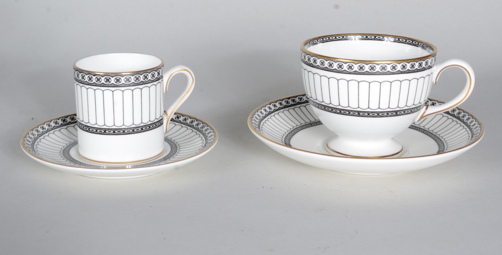 Aparelho de jantar, chá e café de porcelana inglesa Wedgwood... - foto 8 de 11