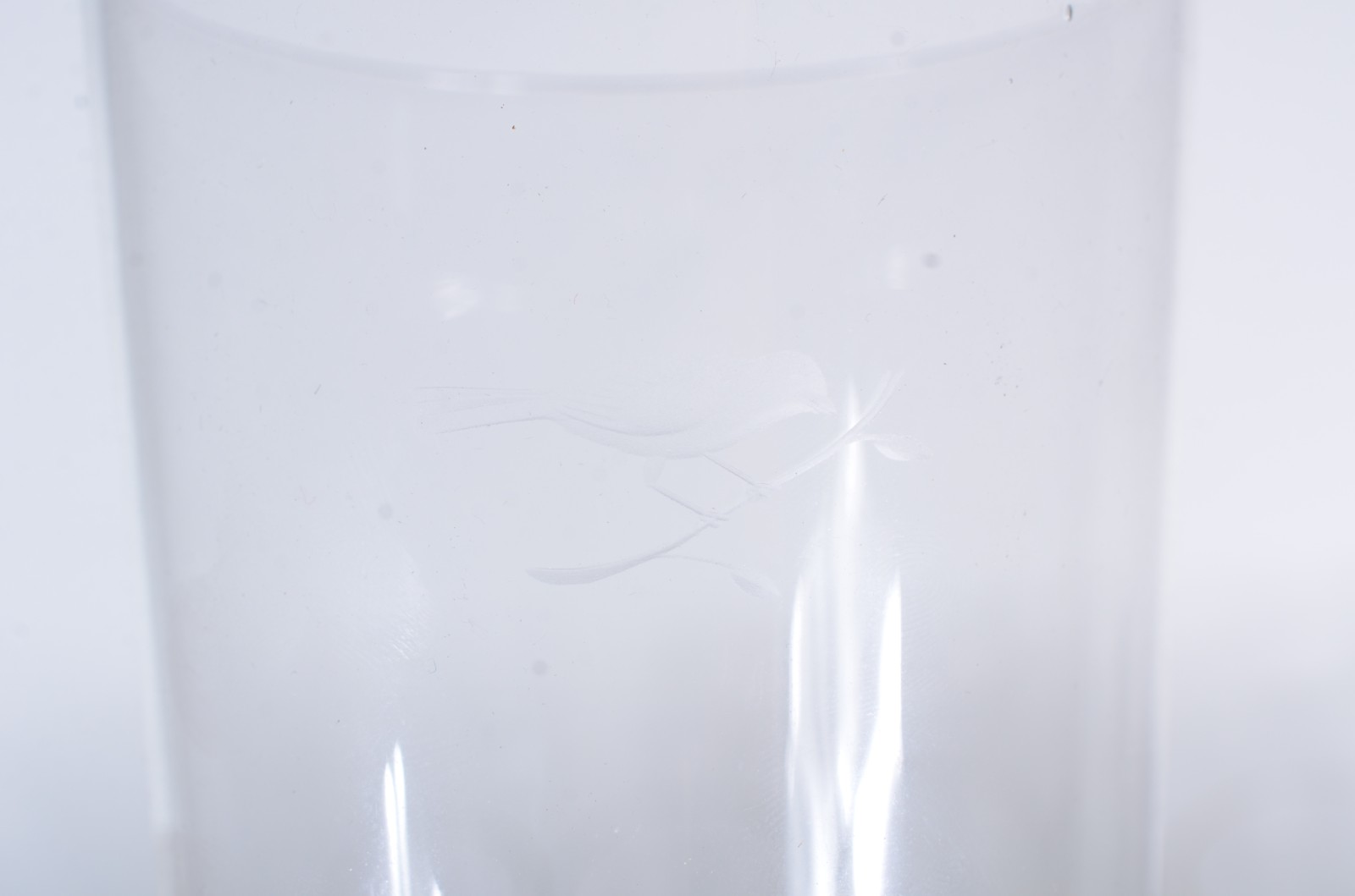 Seis copos longos de cristal, assinados na base, decorados com... - foto 10 de 11