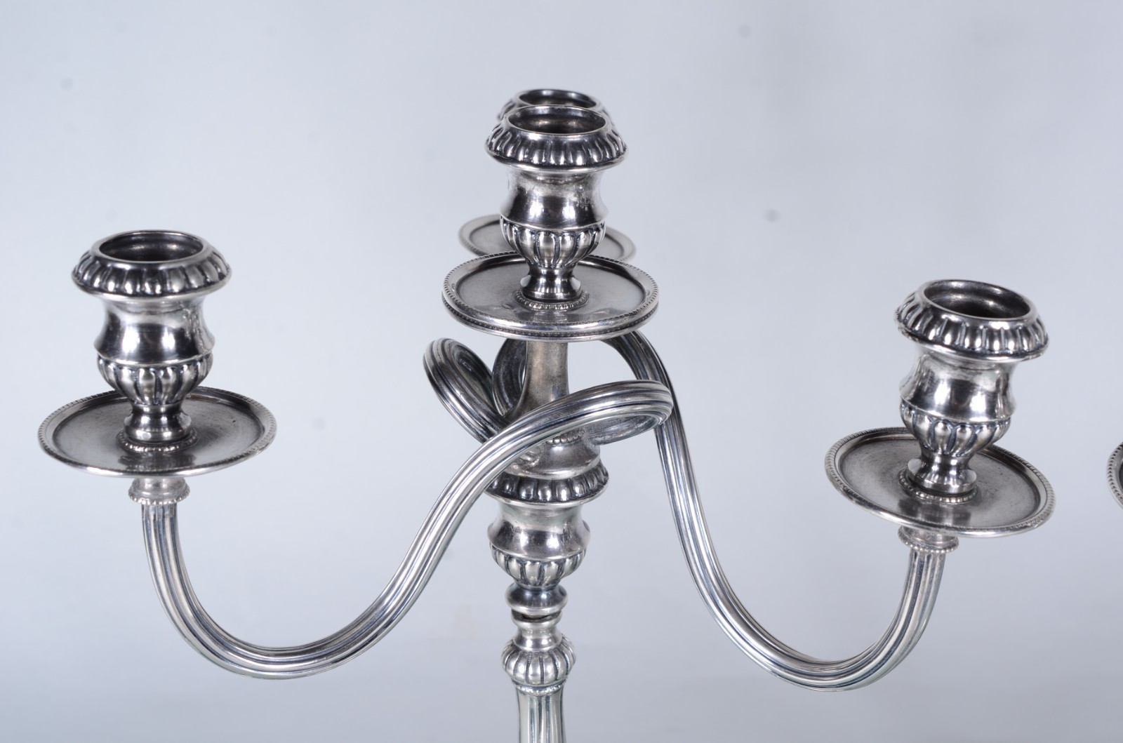 Par de candelabros de prata portuguesa contraste Águia, para 4 velas... - foto 4 de 10