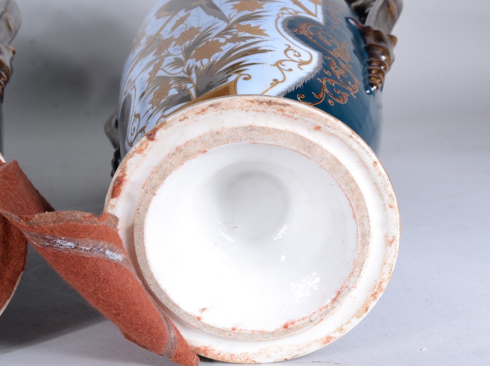 Par de vasos de porcelana francesa Velho Paris, decorados com aves e... - foto 10 de 10