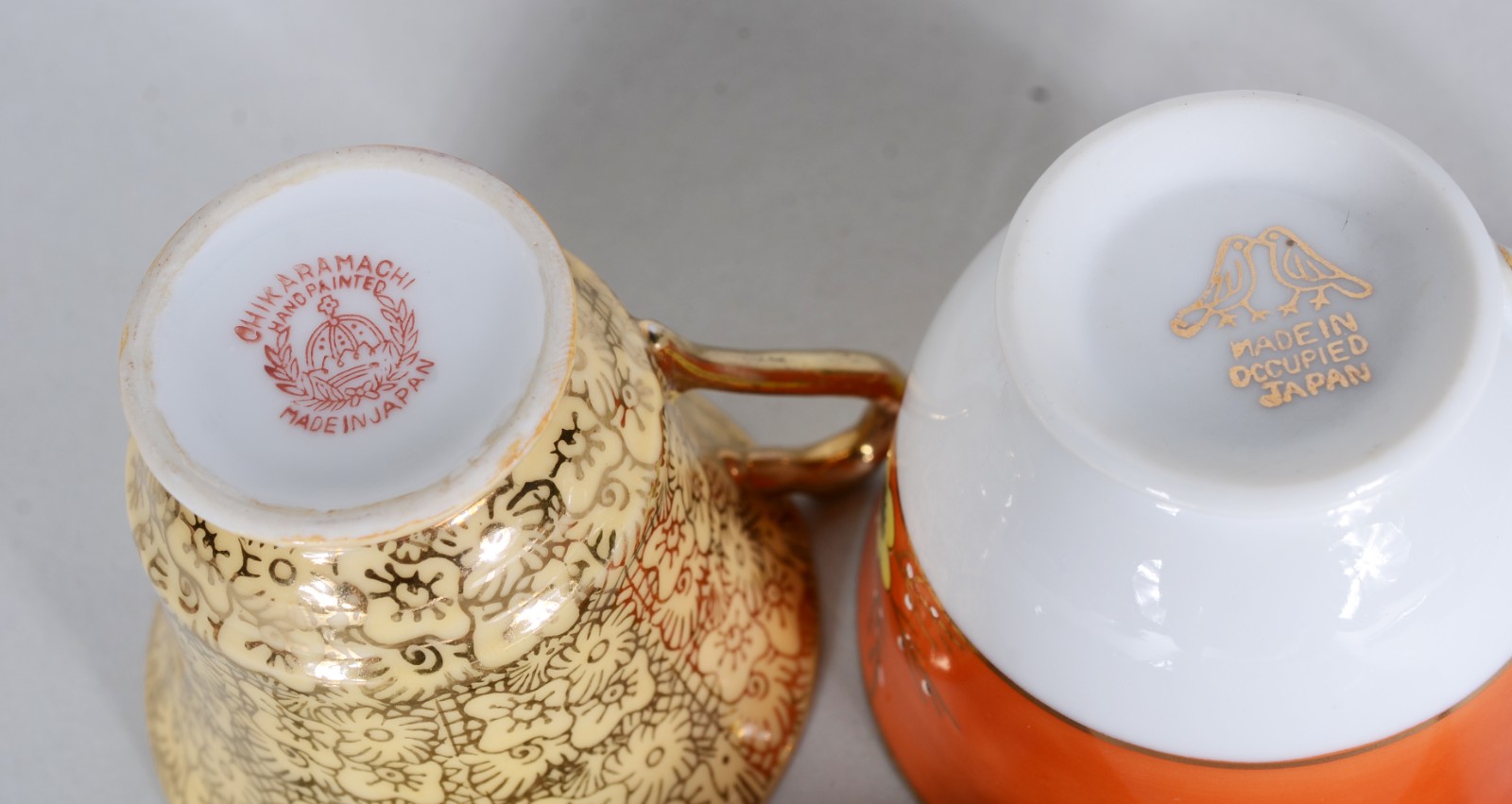 Onze xícaras com pires de porcelana, diversas procedências. - foto 8 de 8