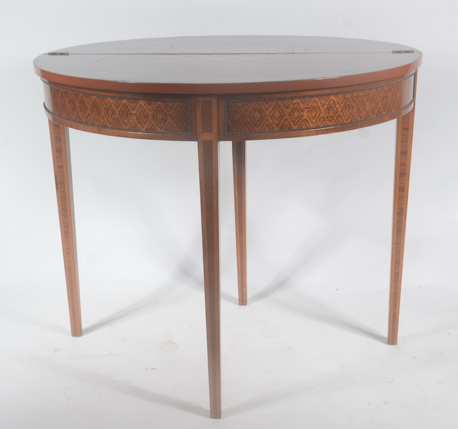 Aparador/mesa de madeira nobre feitio meia lua, estilo frances, tampo... - foto 2 de 10