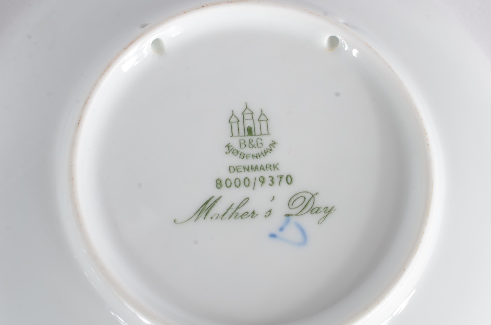 Dois pratos de porcelana B&G Kjobenhavn - "Mors Dag 1970 e 1972". - foto 5 de 9