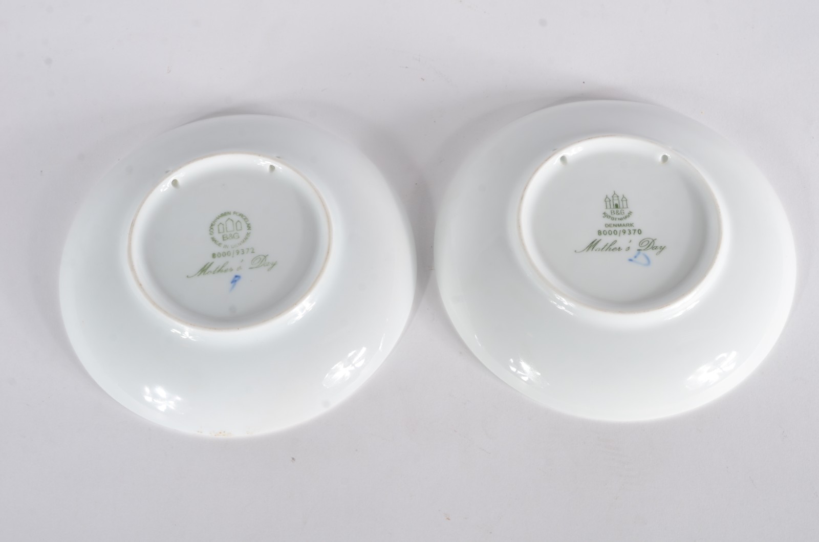 Dois pratos de porcelana B&G Kjobenhavn - "Mors Dag 1970 e 1972". - foto 6 de 9