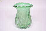 Vaso em gomos de murano verde com pó de ouro. A... - Vaso em gomos de murano verde com pó de ouro. Altura 33 cm.