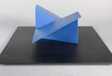 Franz Weissmann (1911-2005),  - Escultura em metal pintado de azul - numerada 6/20. Assinado FW 70 - 16.