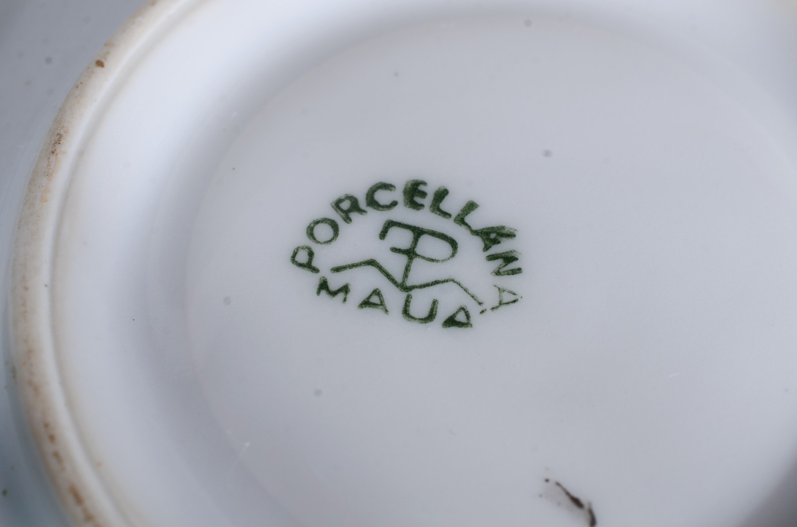 Conjunto com 12 xícaras para café de porcelana Mauá, acompanha... - foto 9 de 10