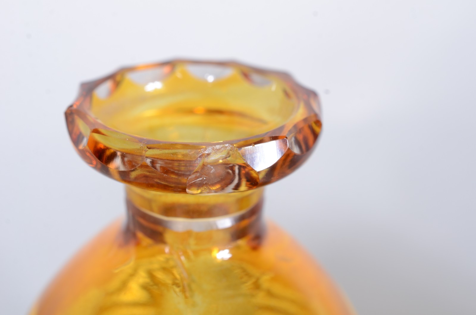 Conjunto para toilette de cristal double âmbar lapidado, composto de... - foto 3 de 9