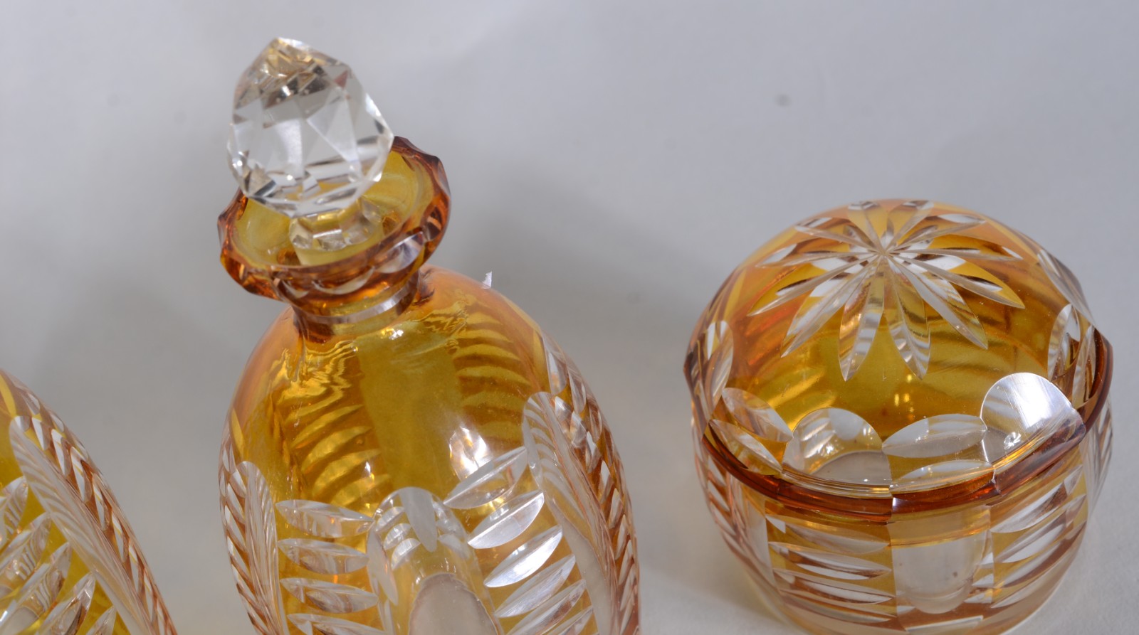 Conjunto para toilette de cristal double âmbar lapidado, composto de... - foto 5 de 9