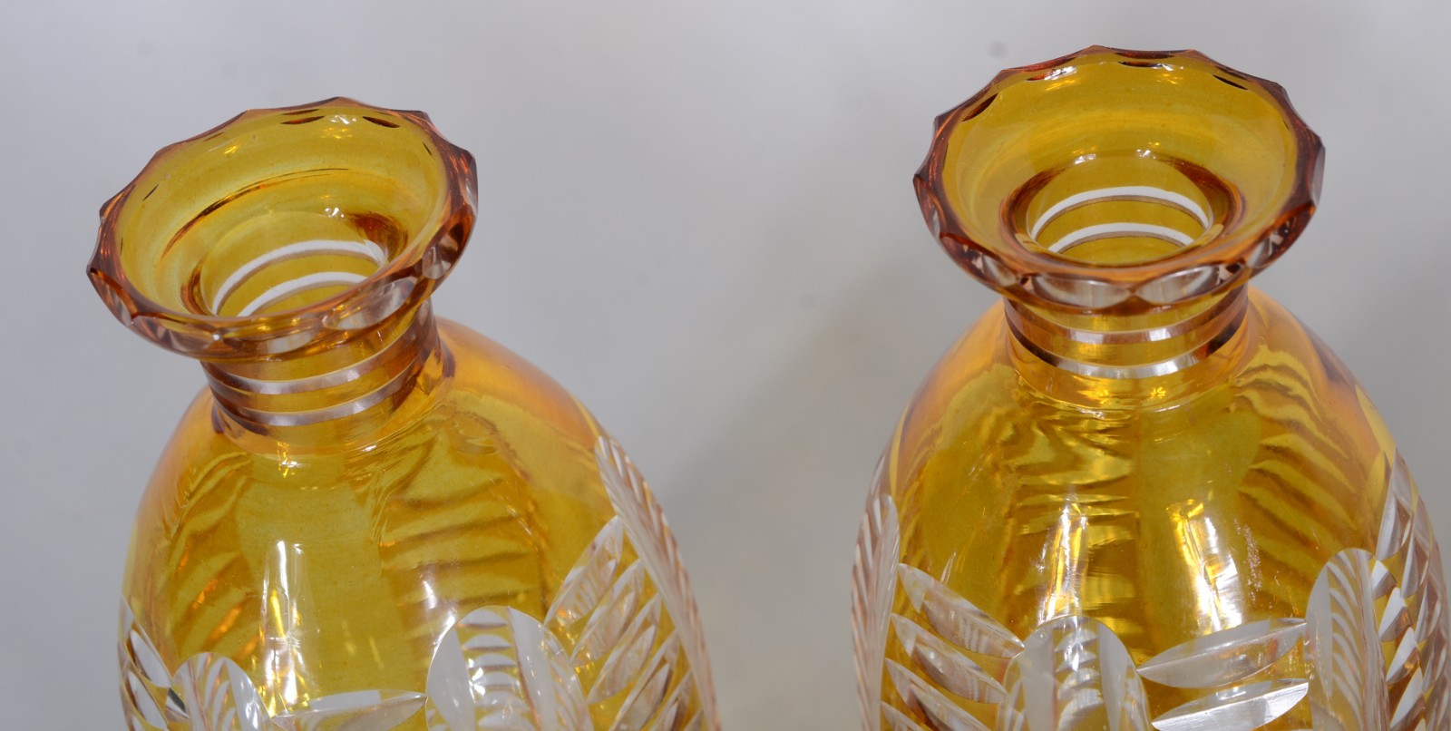 Conjunto para toilette de cristal double âmbar lapidado, composto de... - foto 6 de 9