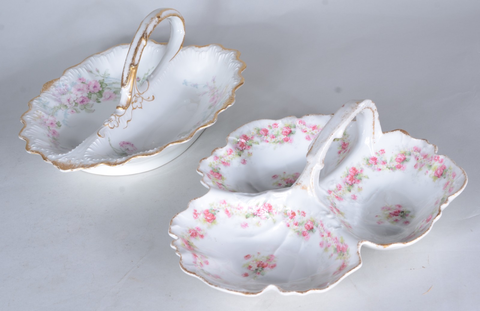 Cinco peças diversas de porcelana europeia, sendo 2 portas petiscos... - foto 5 de 10
