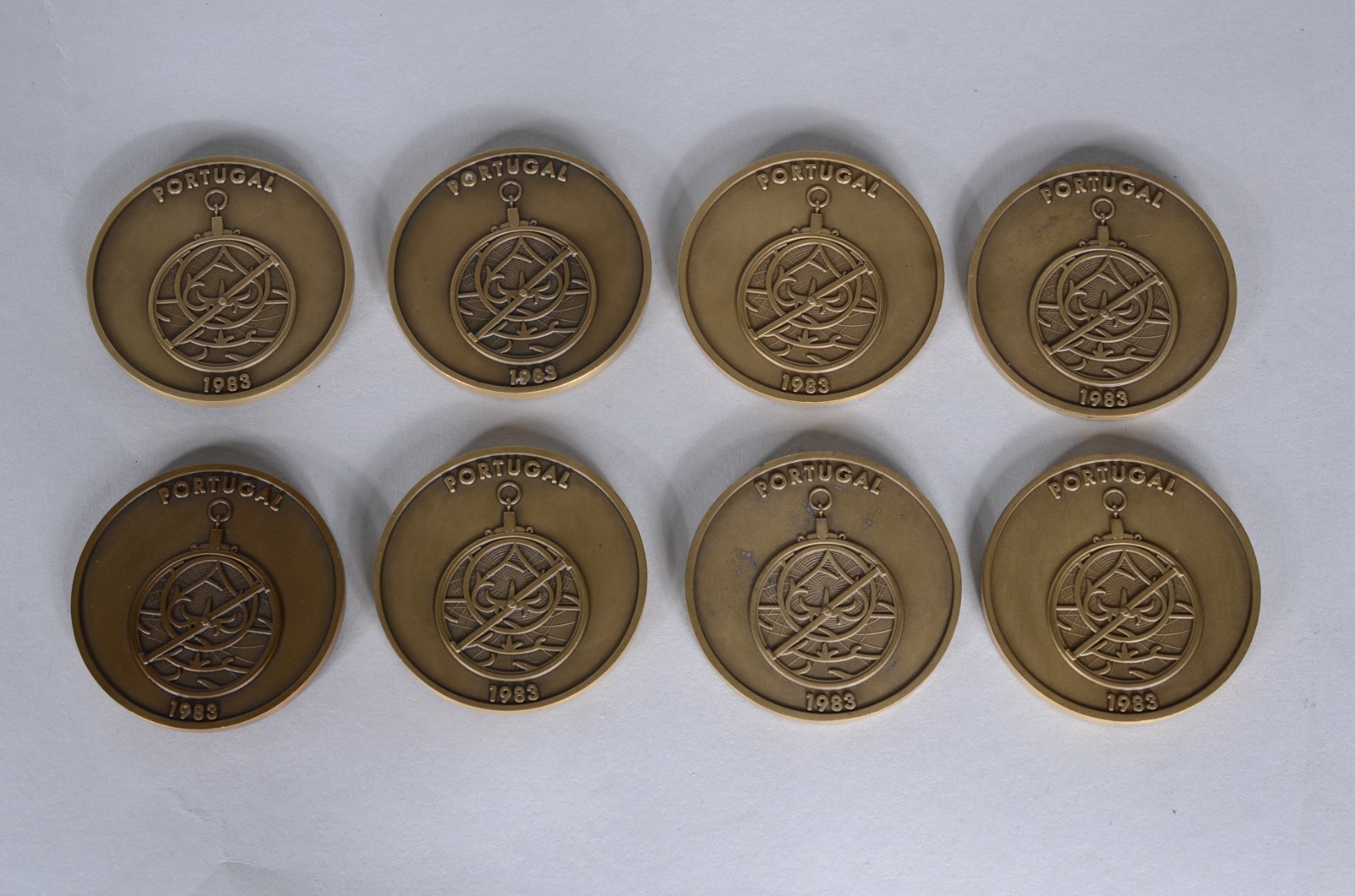 Estojo com 8 medalhas de Naus e Caravelas Portuguesas, 1983, Ano da... - foto 4 de 5