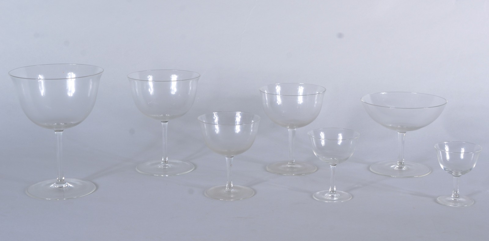 Serviço de cristal, composto de: 9 taças para champagne, 11 para... - foto 2 de 3
