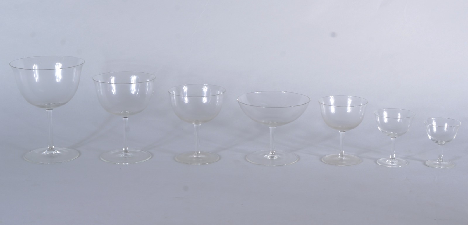 Serviço de cristal, composto de: 9 taças para champagne, 11 para... - foto 3 de 3