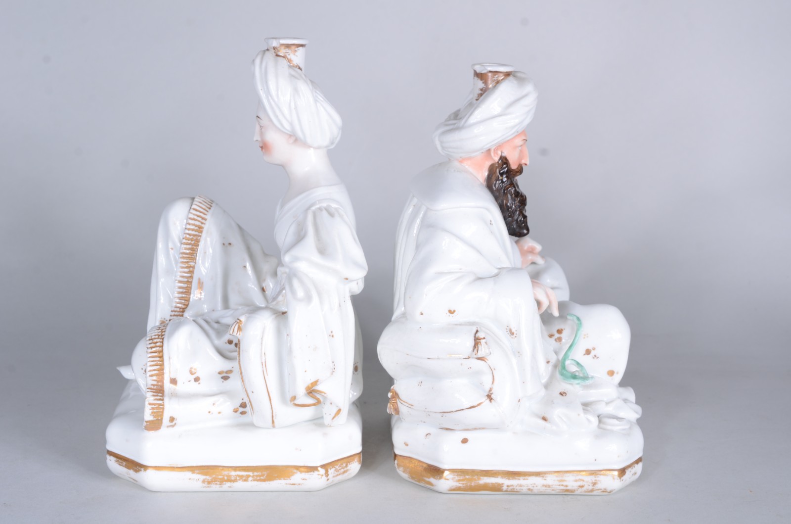 Par de figuras de porcelana, representando casal árabe (pequenos... - foto 5 de 11