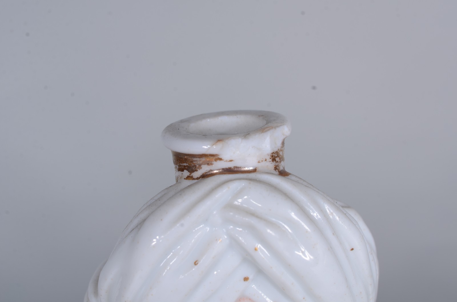 Par de figuras de porcelana, representando casal árabe (pequenos... - foto 10 de 11