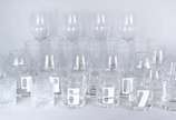Diversos copos de vidro/cristal, sendo: 4 taças... - Diversos copos de vidro/cristal, sendo: 4 taças para vinho, 8 copos longos lapidados, 10 copos baixos para whisky, 8 taças para conhaque Cognac ...