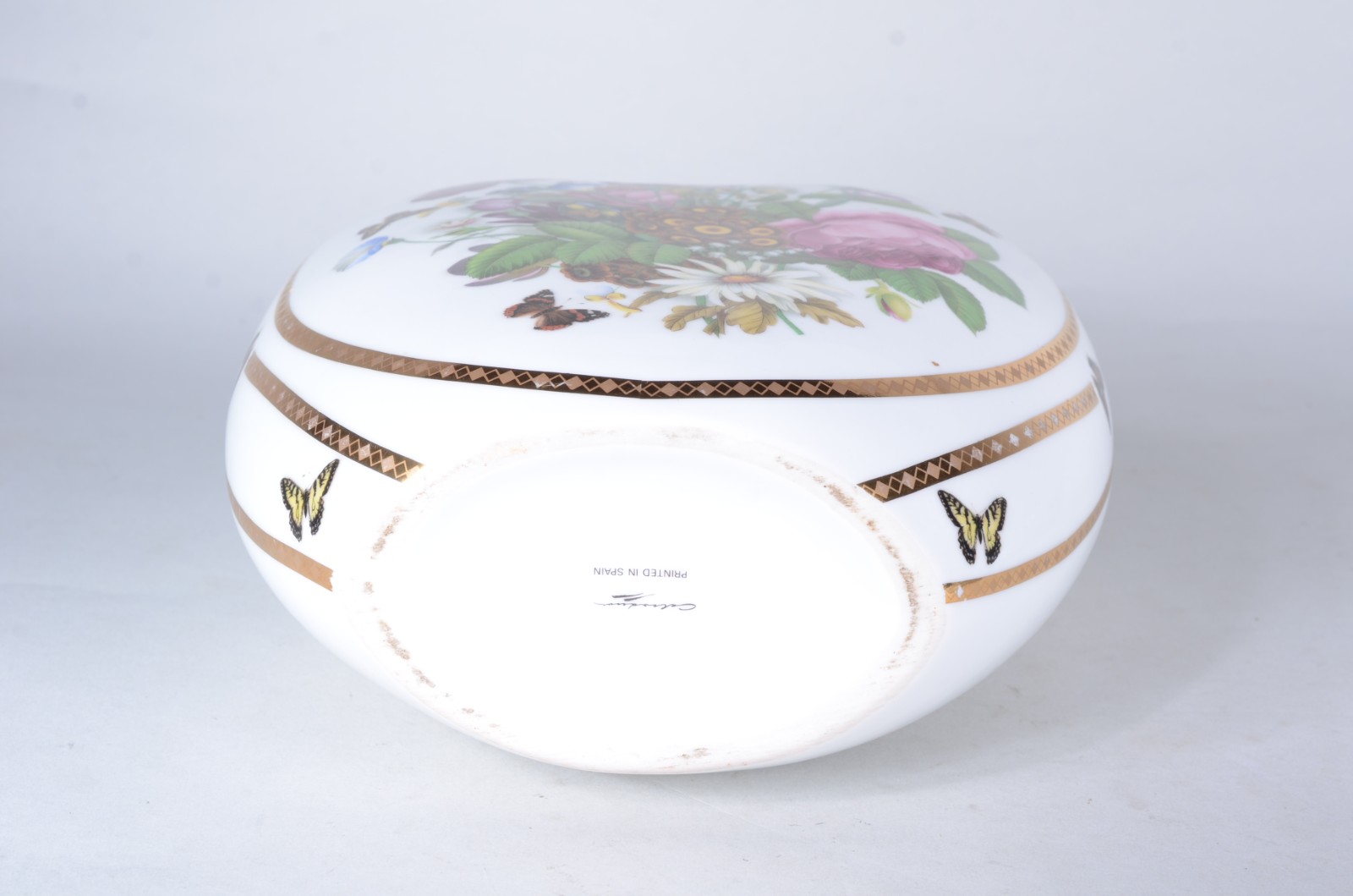 Vaso de porcelana espanhola, fundo branco decorado com flores e... - foto 4 de 5