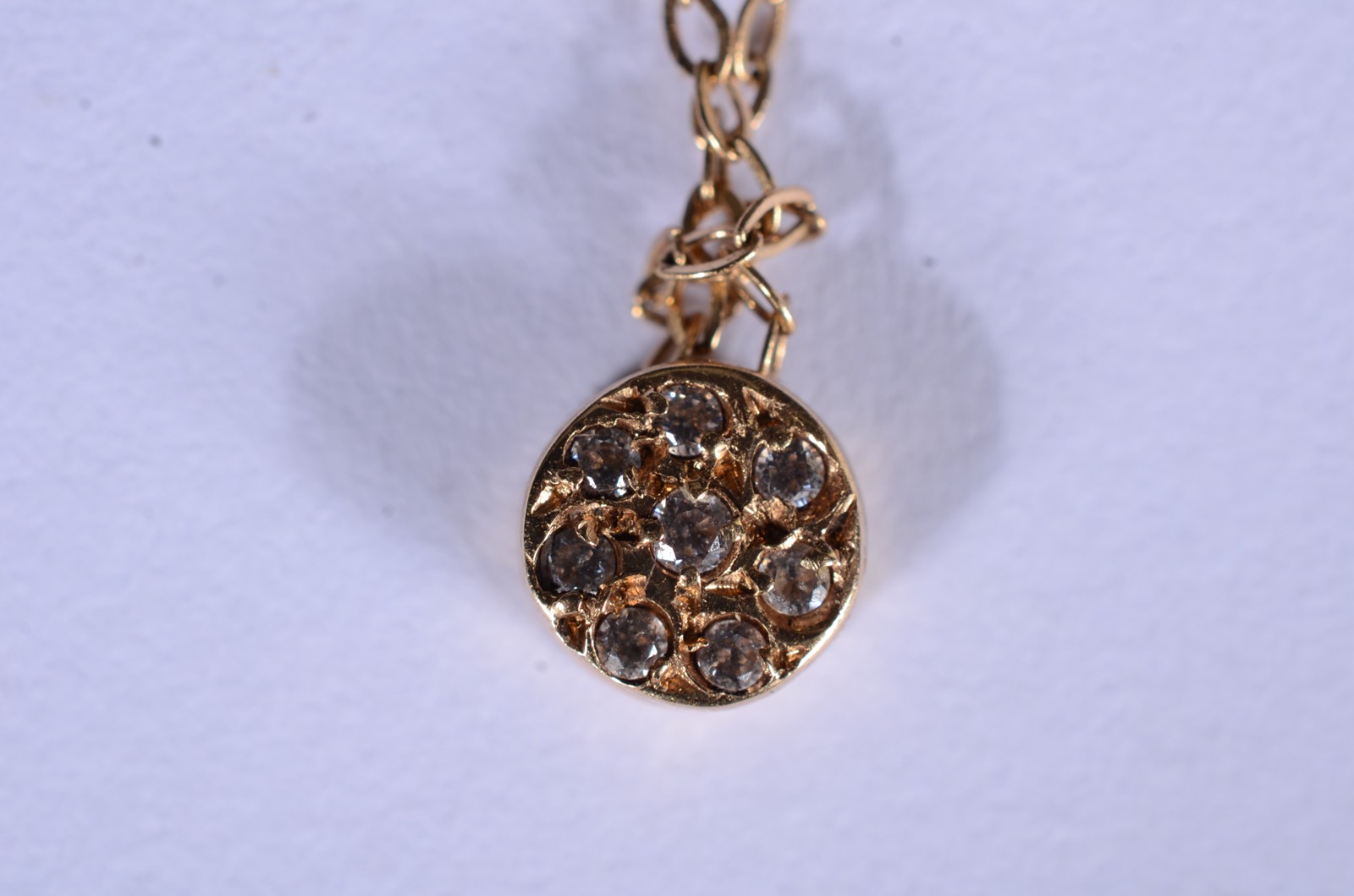 Colar de ouro 18 k., contraste 750 com pendente "ponto de luz"... - foto 3 de 8