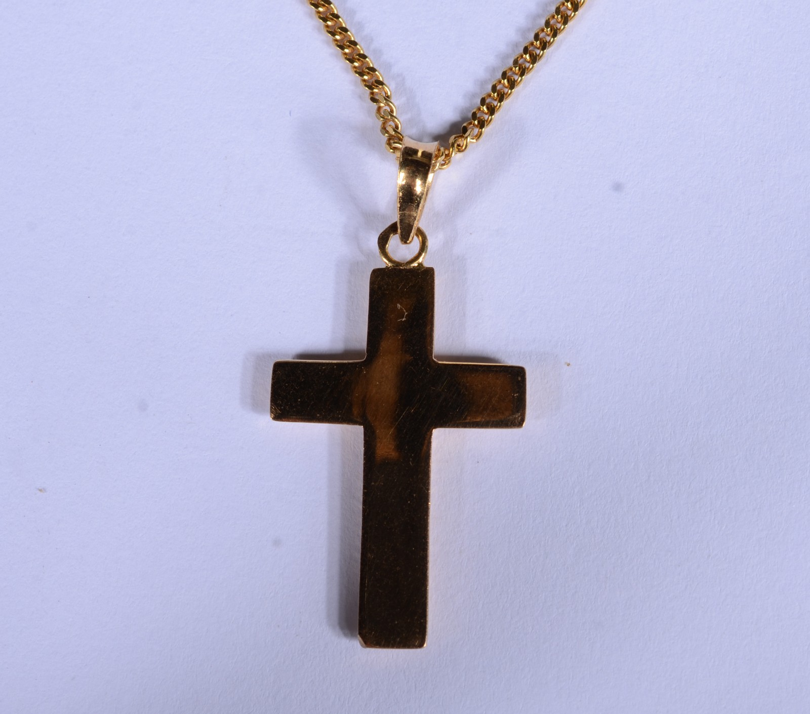 Colar de ouro 18 k., contraste 750 feitio Grumet com crucifixo. (Por... - foto 5 de 9