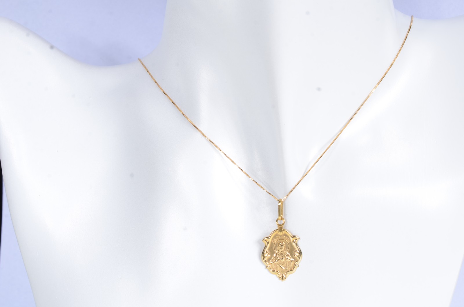 Colar de ouro 18 k., contraste 750 com pendente Sacro. (Por motivos... - foto 7 de 7