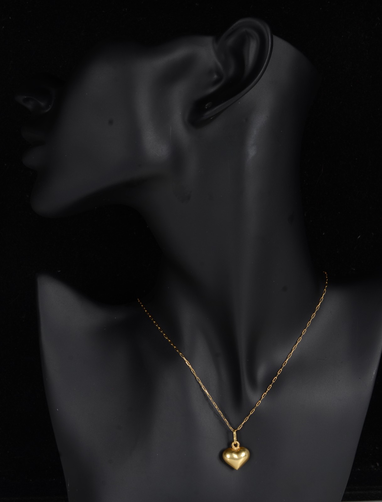 Colar de ouro 18 k., contraste 750 com pendente feitio coração. (Por... - foto 5 de 6