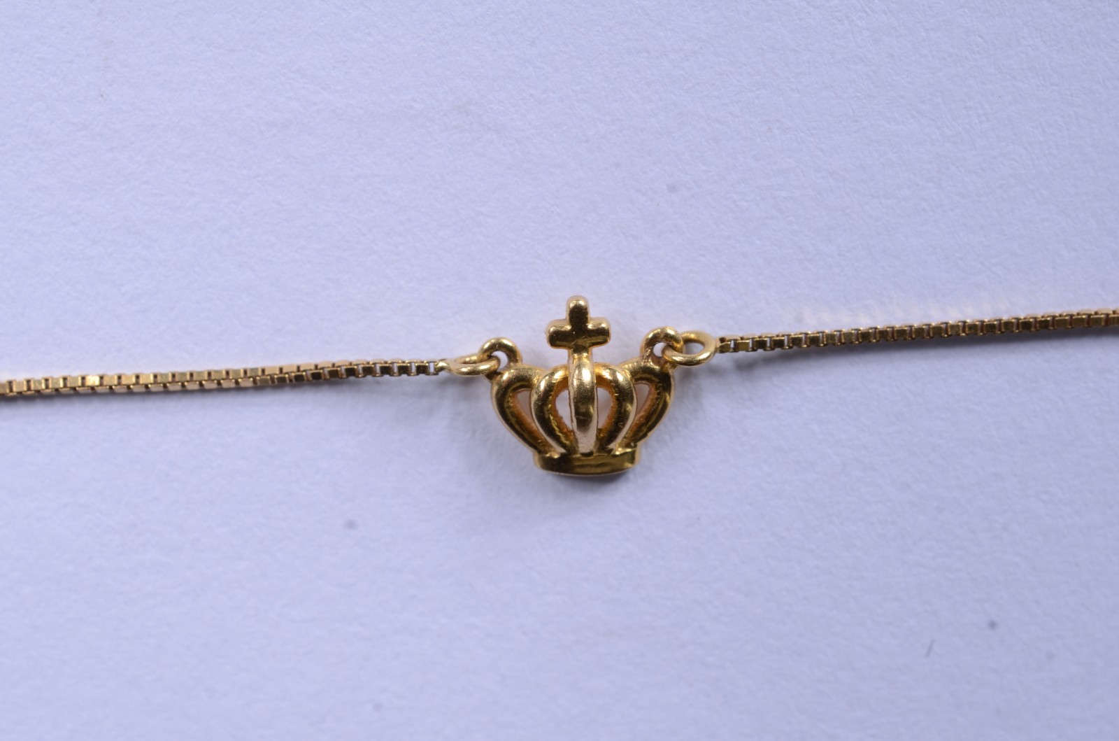 Colar de ouro 18 k., contraste 750 com pendente de Nossa Senhora... - foto 6 de 8