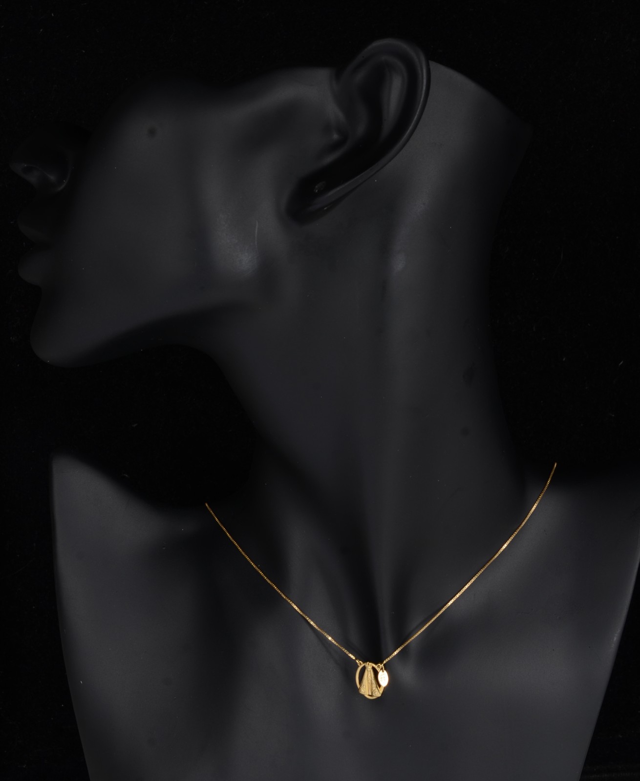 Colar de ouro 18 k., contraste 750 com pendente de Nossa Senhora... - foto 8 de 8