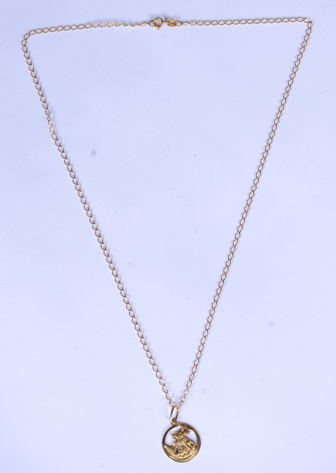 Colar de ouro 18 k., contraste 750 com pendente de São Jorge. (Por... - foto 2 de 7