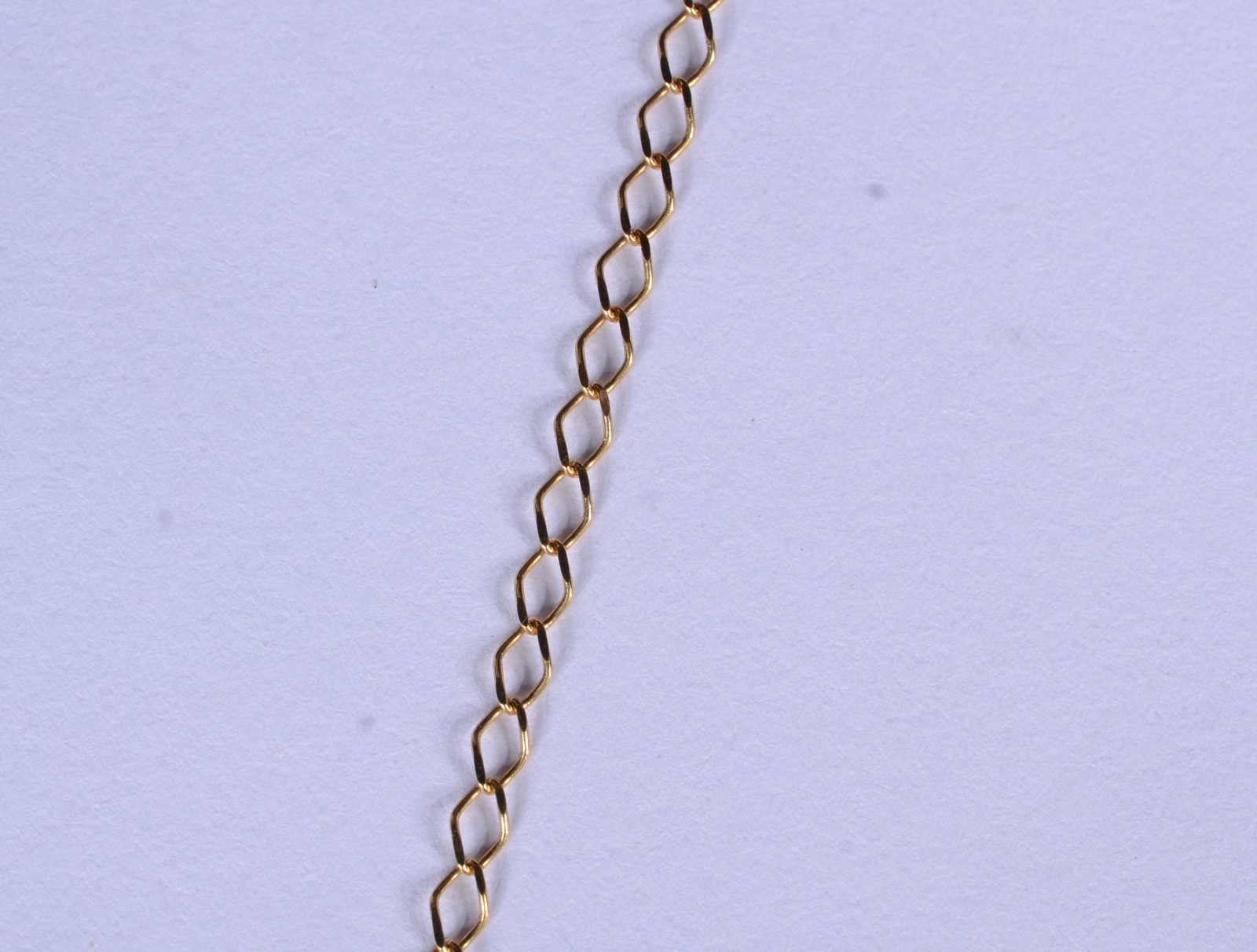 Colar de ouro 18 k., contraste 750 com pendente de São Jorge. (Por... - foto 4 de 7
