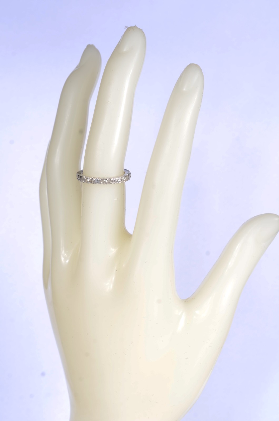 Aliança completa de ouro branco com 30 brilhantes de 0,05 ct, total... - foto 6 de 6