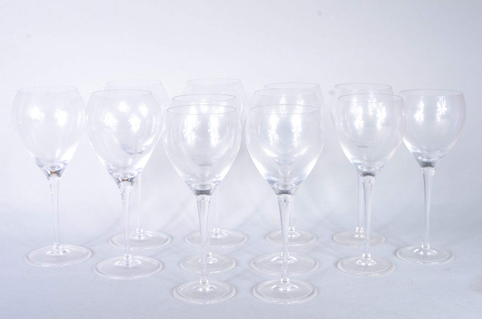 Conjunto com 12 taças de cristal para vinho. - foto 1 de 5