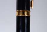CARAN D' ACHE,  - Caneta Caran D' Ache na cor preta banhado com ouro suiço, no estojo.