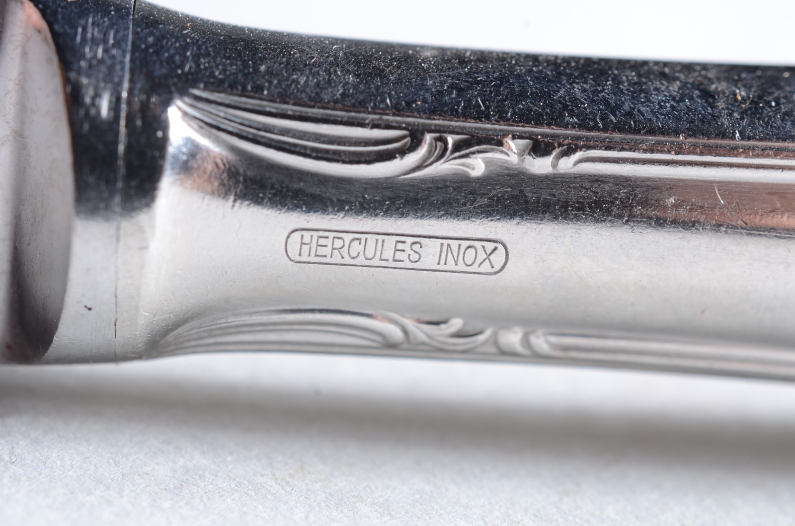 Faqueiro de aço inox Hércules, composto de: 10 colheres, 9 garfos, 10... - foto 5 de 8