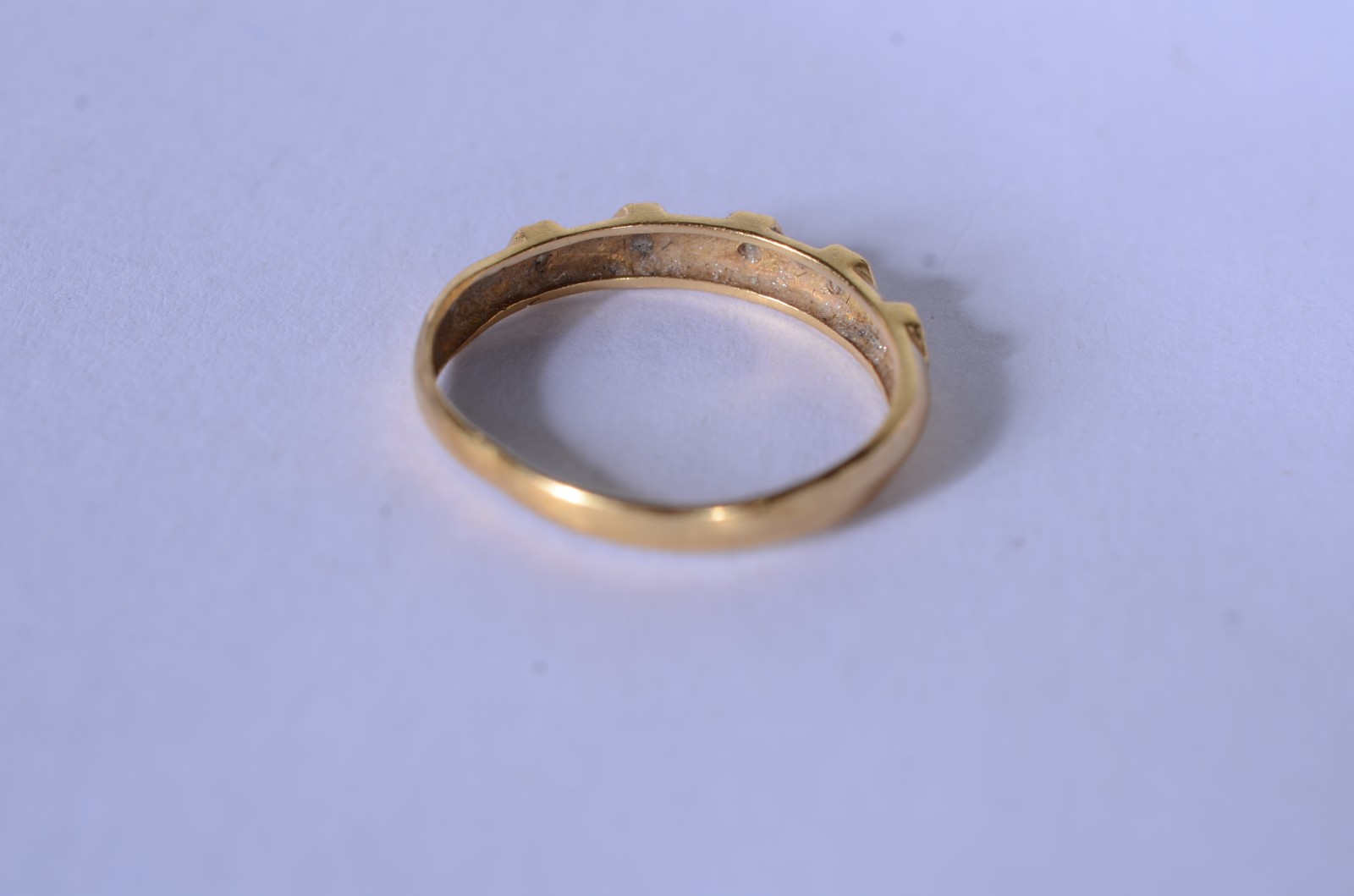 Anel de ouro 18 k., aro 15 (Por motivos de segurança a peça não se... - foto 5 de 7