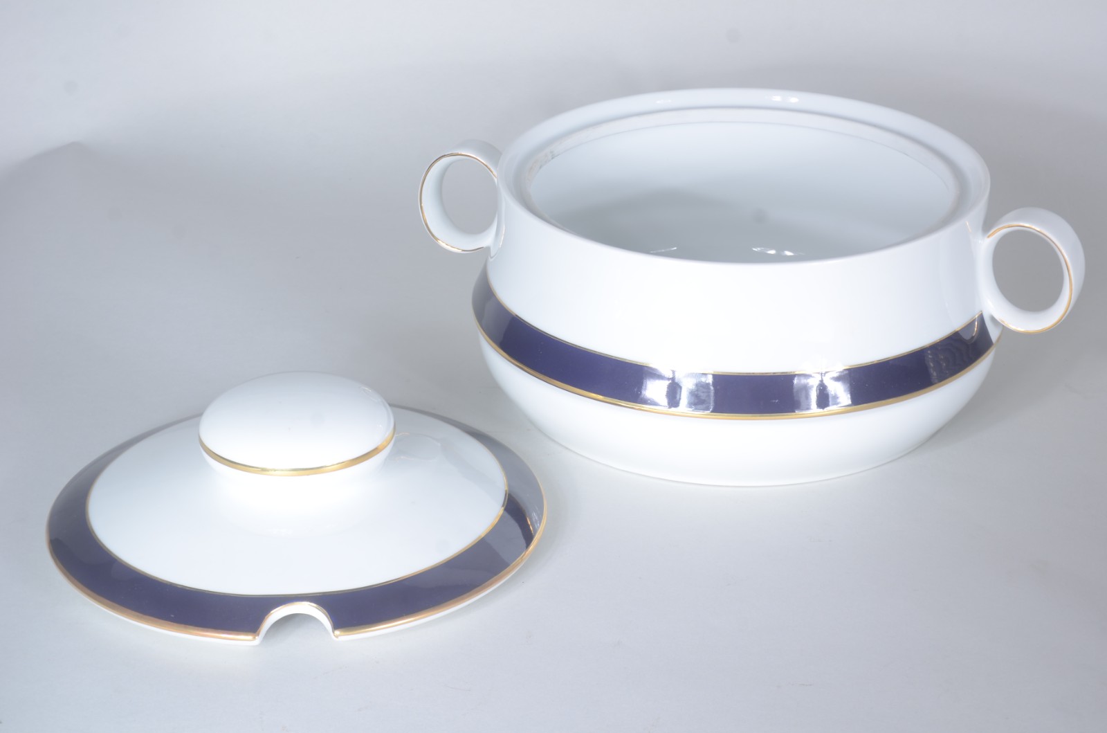 Aparelho de jantar, chá e café de porcelana "Winterling - Bavaria"... - foto 3 de 10