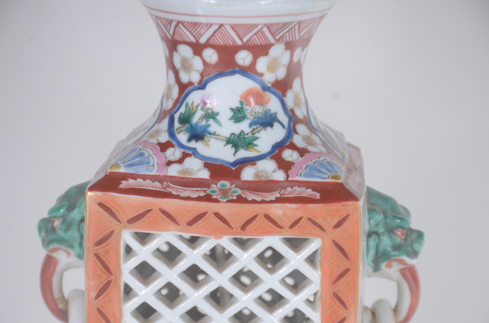 Abajour de porcelana oriental policromada. - foto 9 de 10