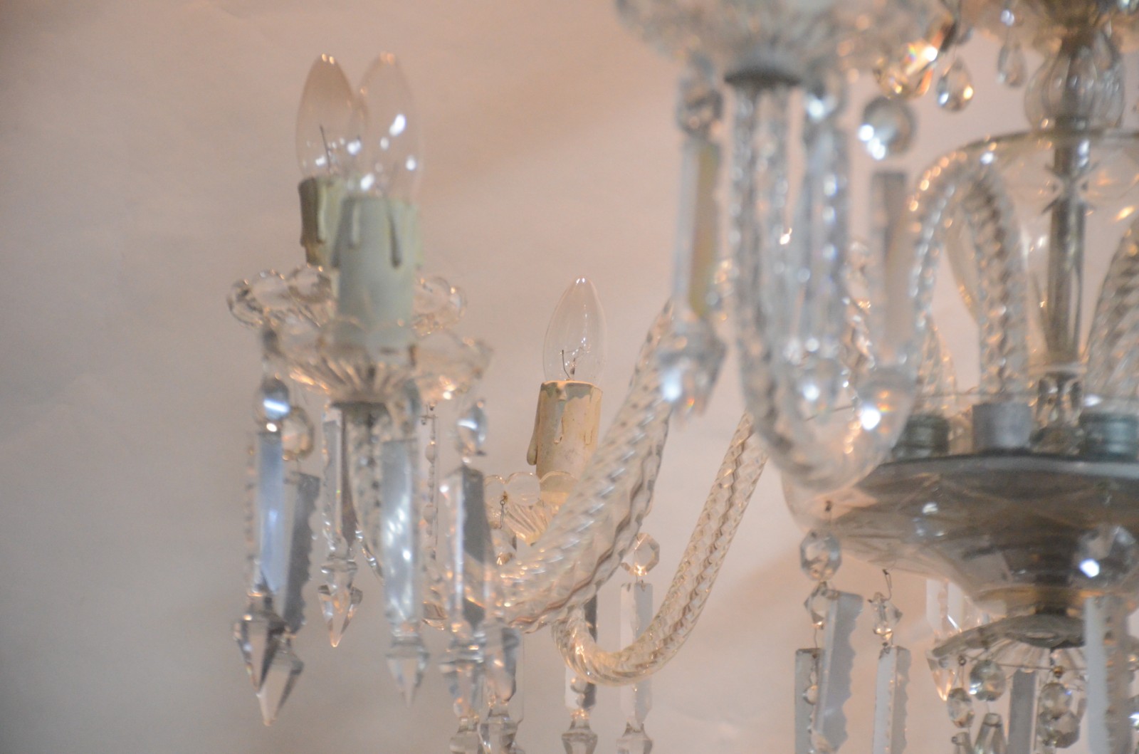 Lustre de cristal para 10 luzes, pingentes lapidados. - foto 7 de 9