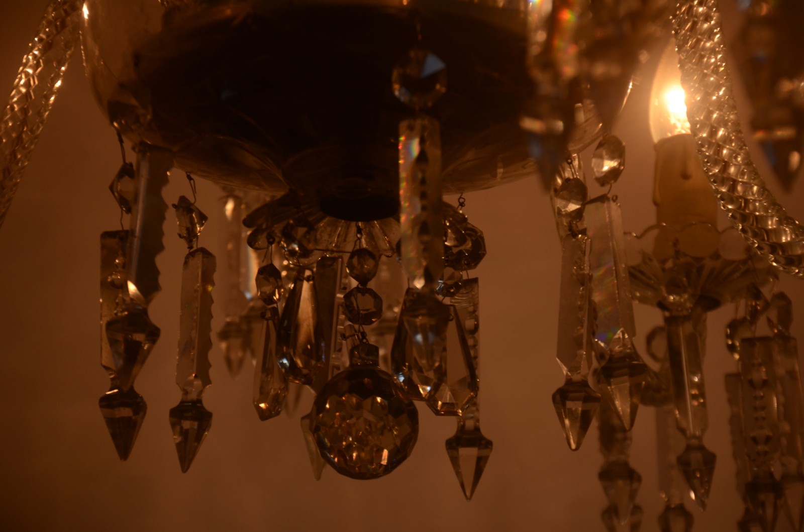 Lustre de cristal para 10 luzes, pingentes lapidados. - foto 9 de 9