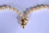 Conjunto de colar e pulseira de perolas com fec... - Conjunto de colar e pulseira de perolas com fecho de ouro 18 k, contraste 750 mls.