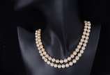 Conjunto de colar e pulseira de perolas com fec... - Conjunto de colar e pulseira de perolas com fecho de ouro 18 k, contraste 750 mls.
