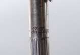 Dupont (1872),  - Caneta de prata, contraste 925 mls. Acompanham cargas.