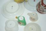 Conjunto com 11 xícaras de porcelana, diversos ... - Conjunto com 11 xícaras de porcelana, diversos modelos e procedências.