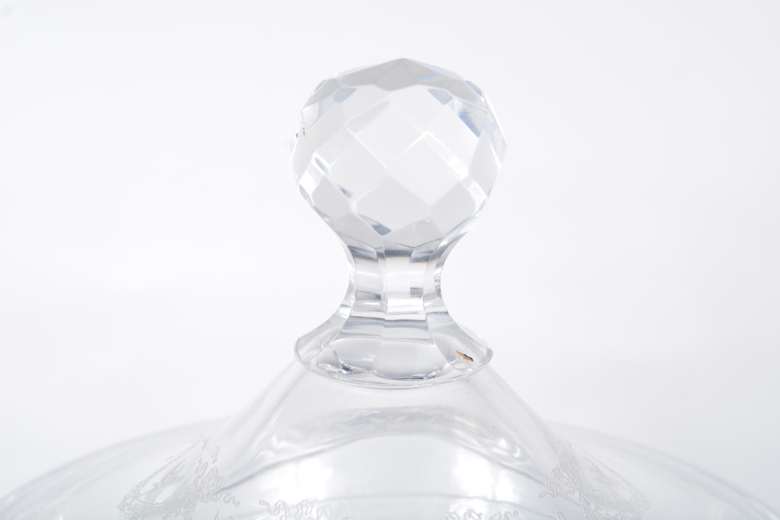 Compoteira com presentoir de cristal europeu com guirlandas lavradas... - foto 3 de 6